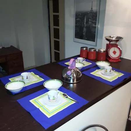 3 Elegant Apartment *